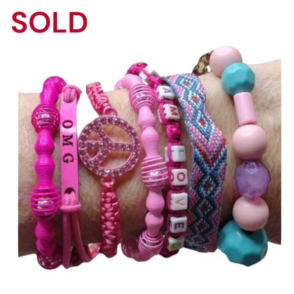 Lot of 7 Friendship Bracelet's pink blue pull size bands and stretch OSFM - Picture 1 of 3